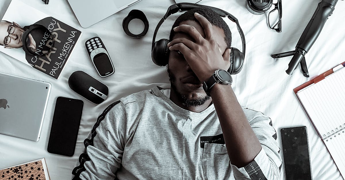 How to Assess the Severity of a Cracked Laptop Screen